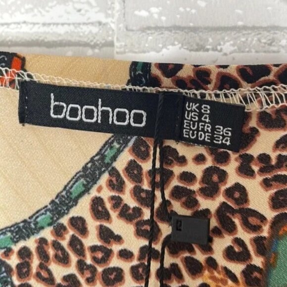 NWT Boohoo Satin Chain Print Twist Shift Dress - Picture 6 of 13